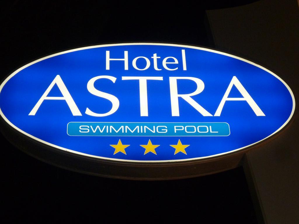Hotel Astra Milano Marittima Exteriör bild