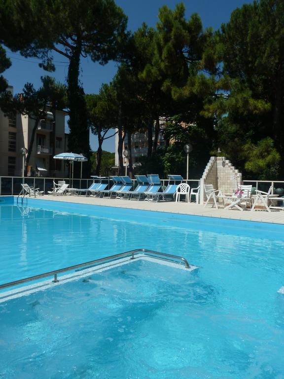 Hotel Astra Milano Marittima Exteriör bild