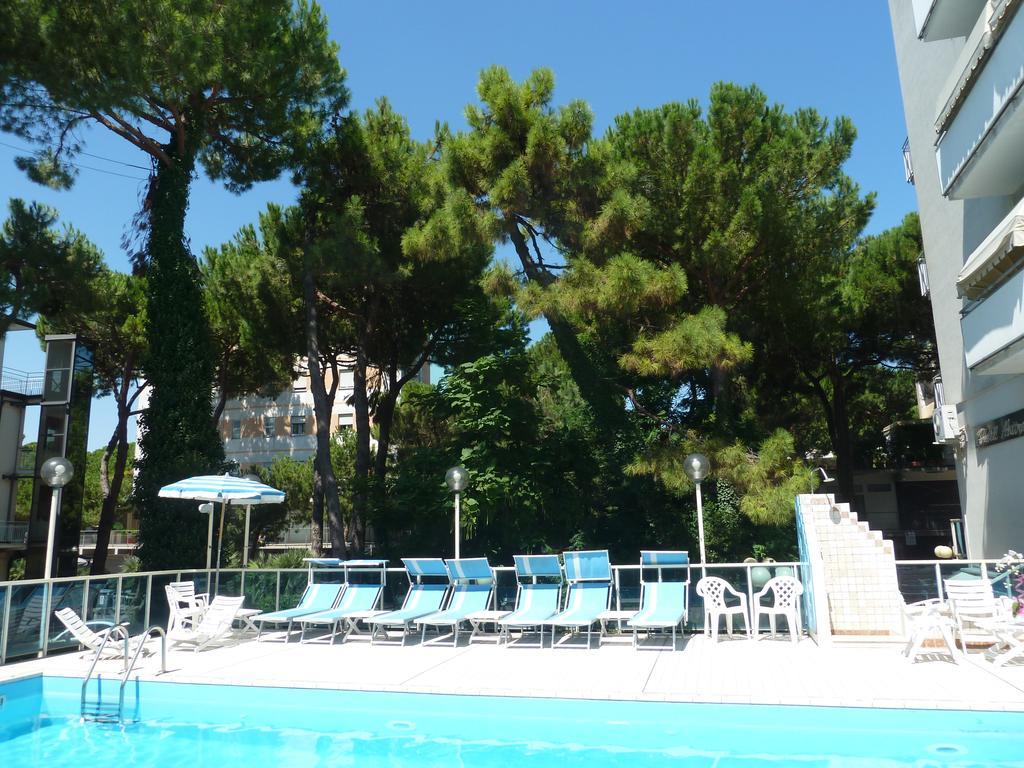 Hotel Astra Milano Marittima Exteriör bild